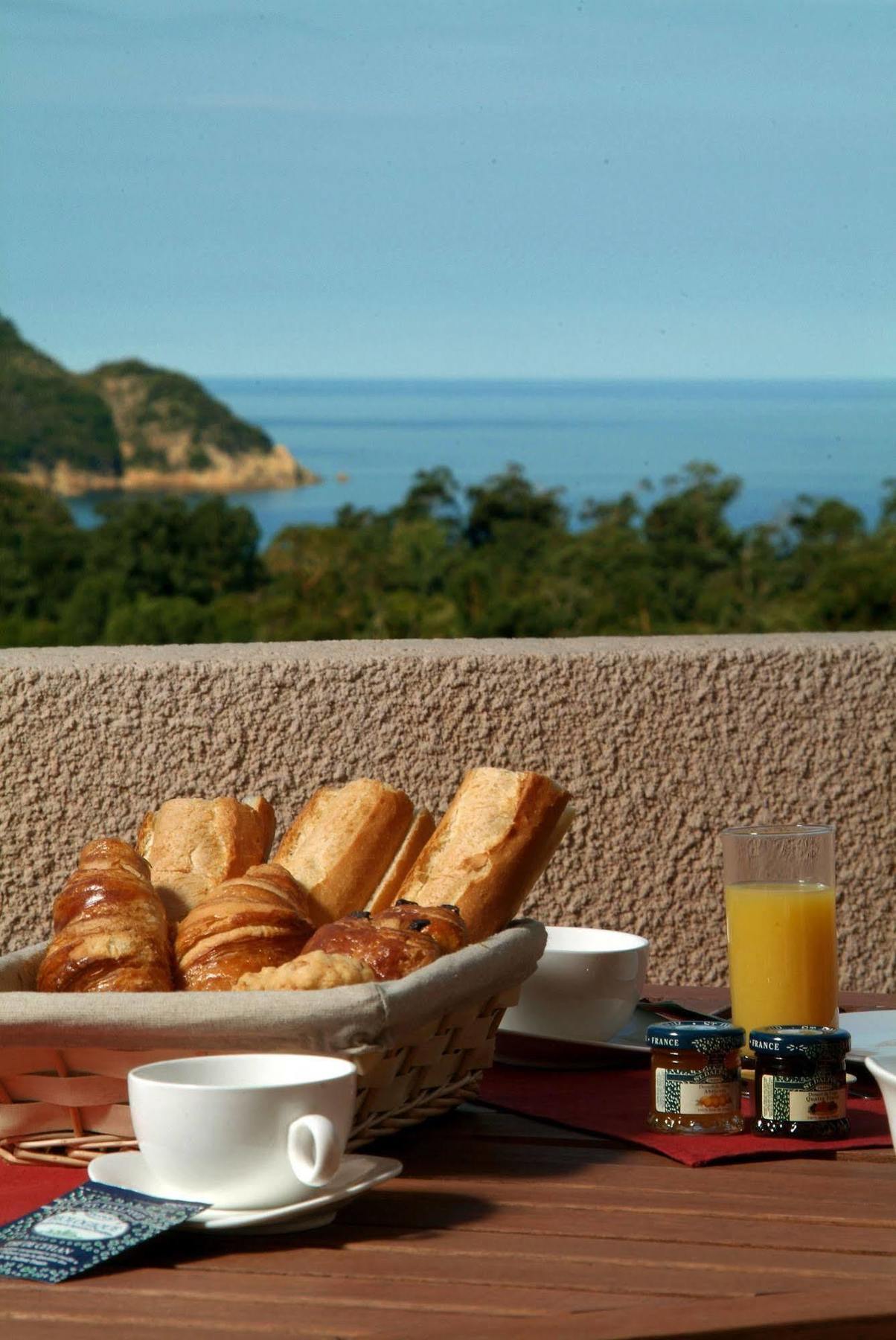 Capo D'orto 3* Porto (Corsica)